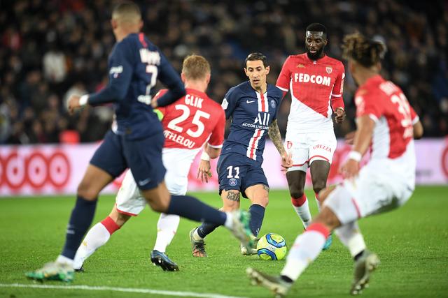 2亿欧元天价吓退巴萨！阿尔瓦雷斯转会悬了，三大原因揭秘（2亿欧要价令巴萨却步，阿尔瓦雷斯转会生变：三大关键原因揭晓）