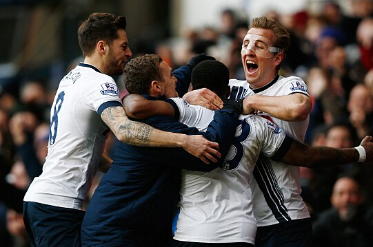 库里赛前训练身穿哈登10代球鞋（库里赛前热身上脚哈登10代球鞋）