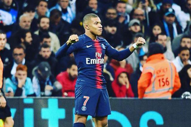 历史首位，前武汉女足外援特姆瓦连续两年获得美女职最佳球员（前武汉女足外援特姆瓦成历史首人，蝉联美职女足年度最佳球员）