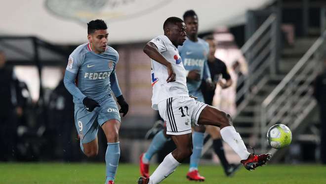 科内：佩莱格里尼和苏莱是全队最有才华的，但我们的支援不够（科内：佩莱格里尼与苏莱最具天赋，但球队给予的支援仍不足）