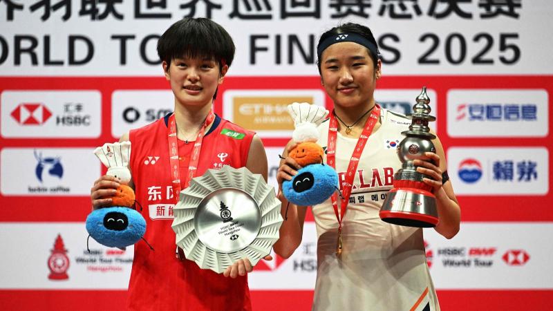 杨一鸣发文总结本赛季，动态中有多张与老东家成都交锋的画面（杨一鸣发文回顾赛季，晒多张对阵老东家成都的画面）