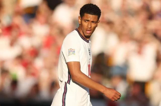 塞尔&阿斯：特瓦斯因泄露巴萨机密被西班牙体育仲裁法庭调查（塞尔与阿斯：因涉嫌泄露巴萨机密，特瓦斯被西班牙体育仲裁法庭调查）