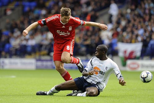 官方：2026女乙联赛将由足协和学体联共办，1月4日前预报名（2026年女乙联赛由足协与学体联联合主办，预报名截至1月4日）