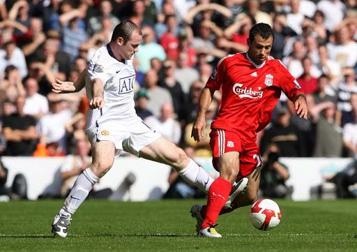 泰山功勋外援罗麦多重回省体，他曾在99年帮助球队夺得双冠王（曾在1999年助泰山加冕双冠的功勋外援罗麦多重返省体）